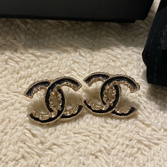 Chanel Limited Edition Earings - Picture 2 of 4